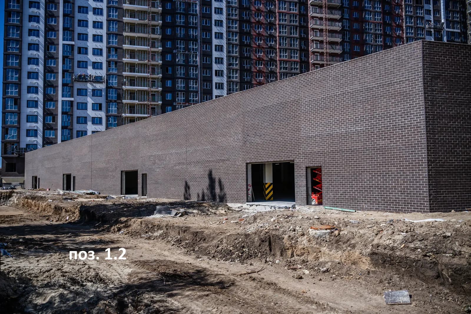 Октябрь парк поз. 1.2: ход строительства, сентябрь 2026